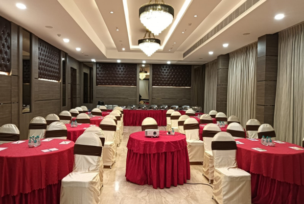 V Five Hotel 1