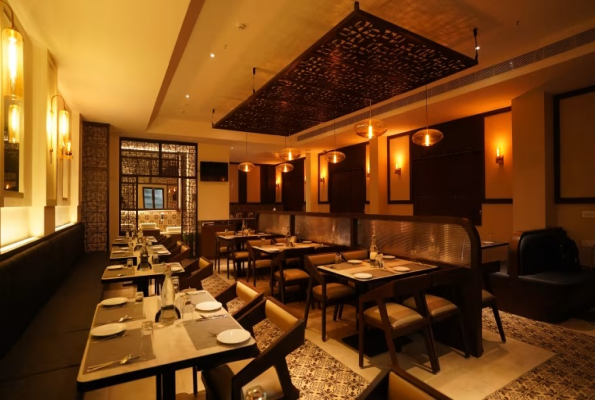 V Five Hotel 1