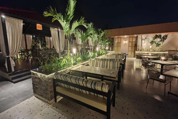 Tipsy Turtle Poolside Lounge Cafe 2