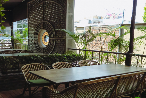 Circuit House 4