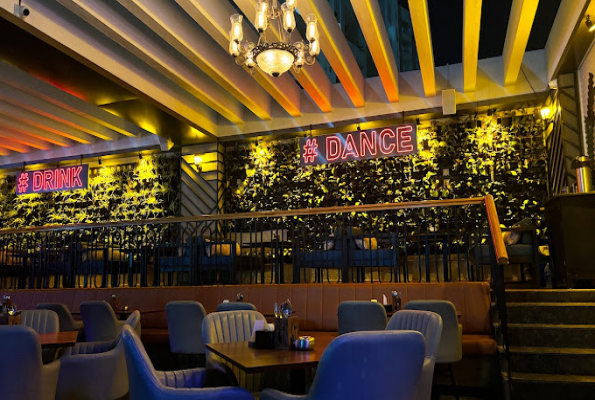Quarter Bar & Kitchen 1