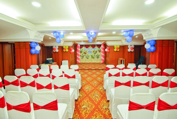 Hotel Gokulam Park