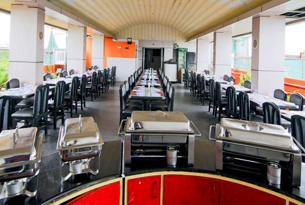 Hotel Gokulam Park 2