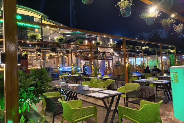 Farm Paradise Restaurant & Bar 1