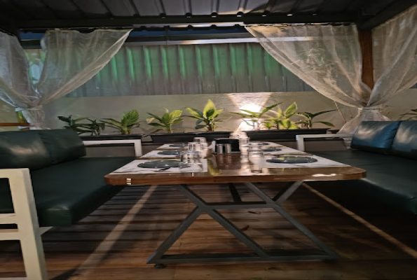 Farm Paradise Restaurant & Bar 3
