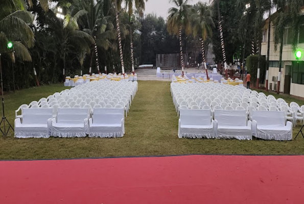 Ranades Magenta Lawns 1