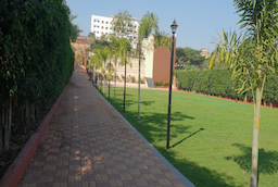 Shivratna Lawns