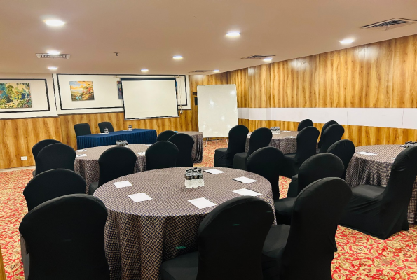 Sk Premium Park Hotels & Banquets 3