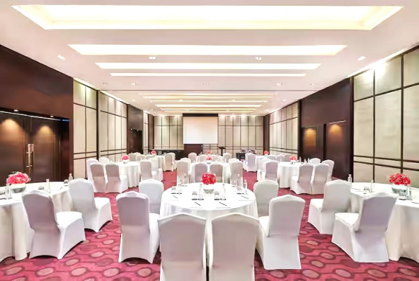 Doubletree By Hilton Gurugram Baani Square 2