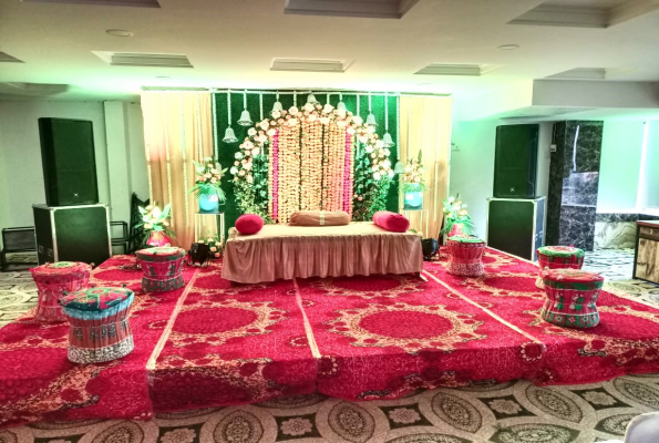 Country Inn Premier Vrindavan 3