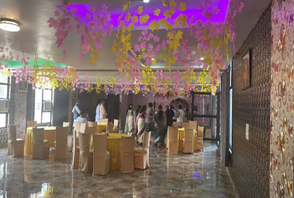 Anandam Poolside Party Garden Vrindavan 2