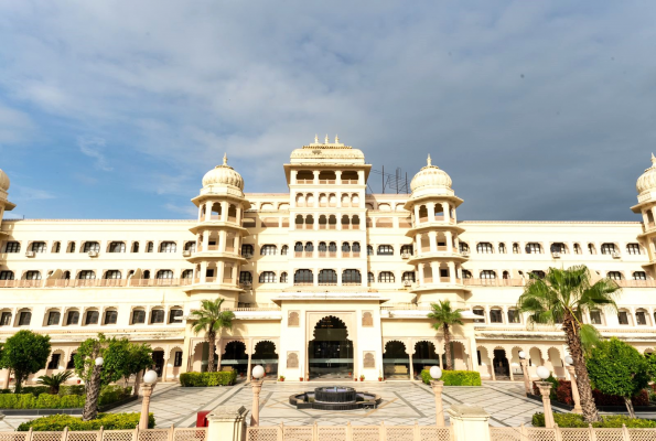 Shri Vallabh Vilas Lords Plaza 5
