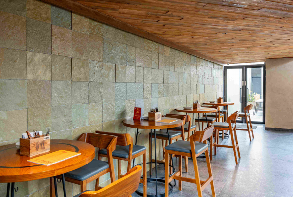 Trick Bar And Kitchen 3