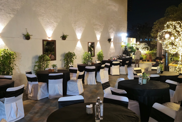 Urban Nemo Garden Cafe 4