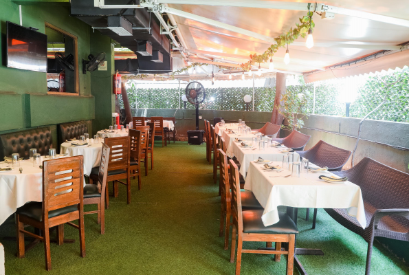Green House Restaurant & Bar 1