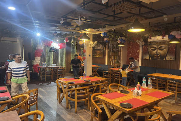 Pine & Dine Cafe Restaurant 4