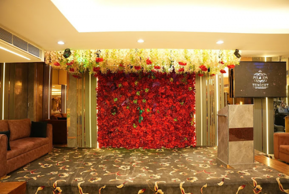 Tunight Terrace Restro & Banquet 5