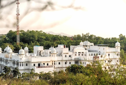 Daulatgarh Resort And Spa
