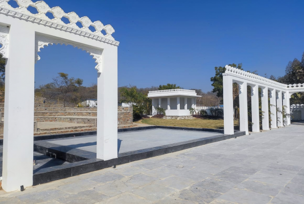 Daulatgarh Resort And Spa 5