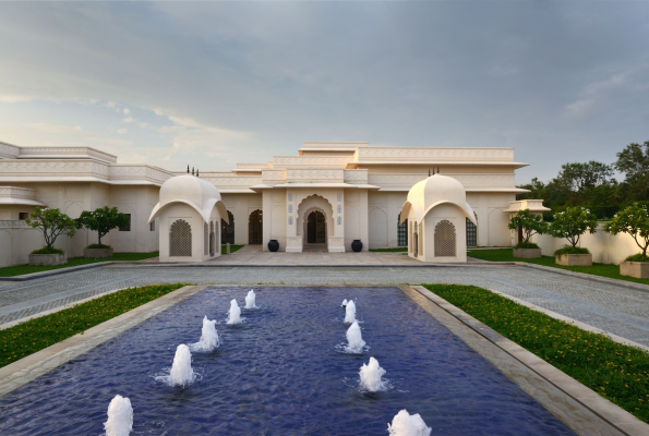 The Oberoi Sukhvilas Spa Resort 5
