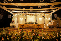 Bungalow 5 Ashoka Road By Foodminar