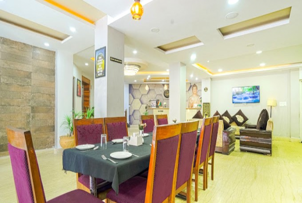 M M Castle Hotel 5
