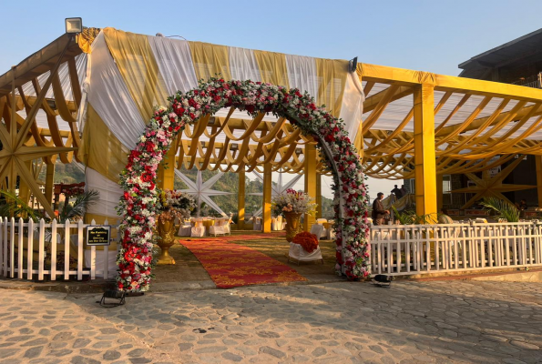 Hotel Devdar Resort 1