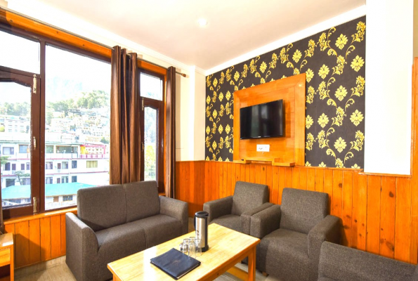 The Posh Hotel 3