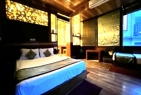 Hotel Gandhis Paradise 4