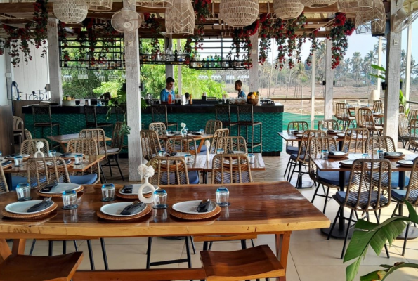 Blue Turtle Beach Bar & Restaurant 2