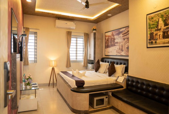 Seasons Suites Jp Nagar 1