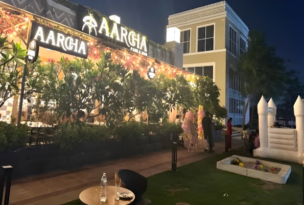 Aarcha Cafe And Bar 3
