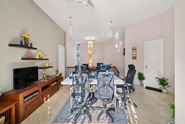 Natures Novelle Spacez Luxury Villa 5
