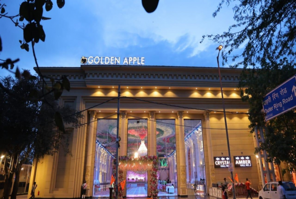 Golden Apple 4