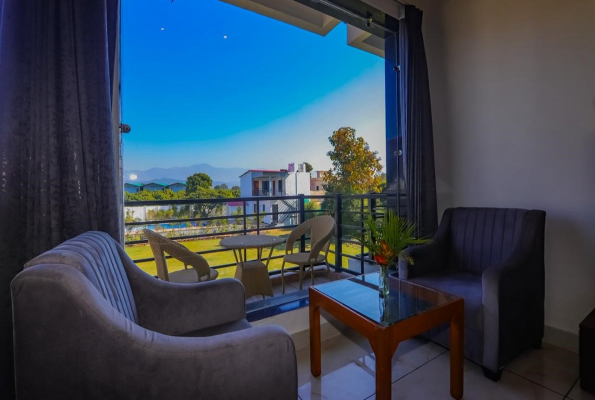 Corbett Wild Flower Hotels & Resorts 5