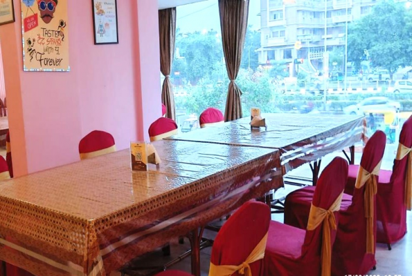 Hotel Maan Residency 3