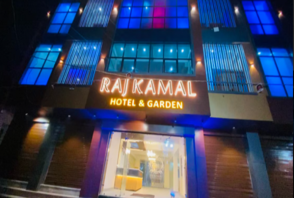 Raj Kamal Hotel And Garden 5