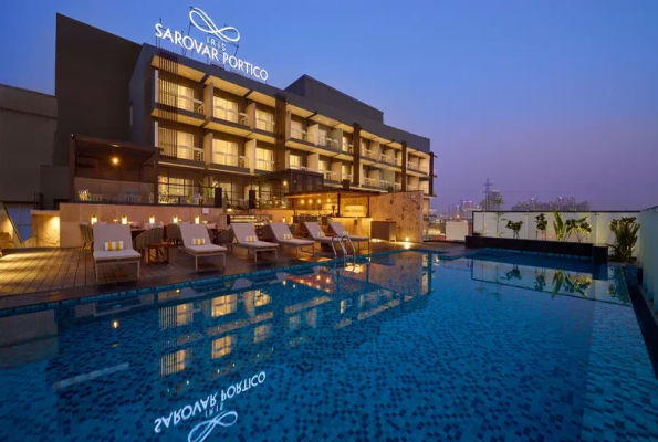 Iris Sarovar Portico 3