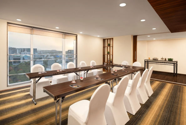 Ginger Hotel Andheri East 1