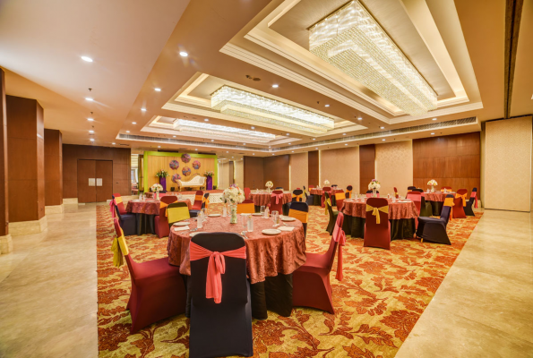 Ramada By Wyndham New Delhi Pitampura 4