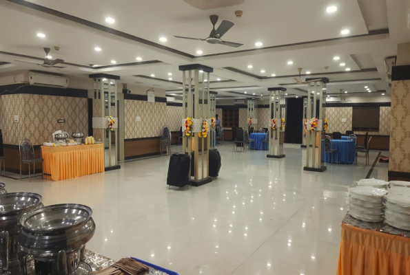 Royal Chetan Inn 3