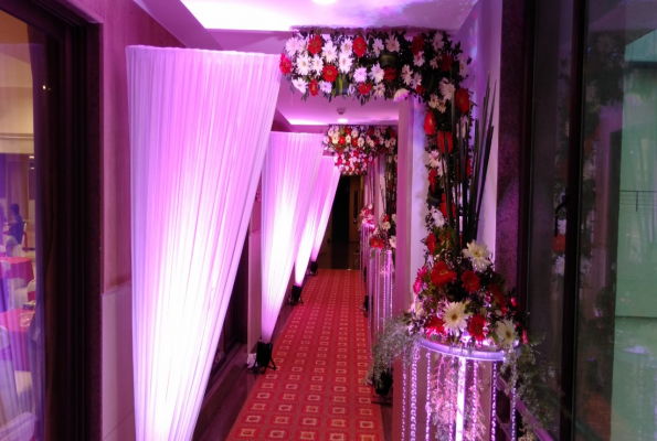 Gcc Hotel And Club 1