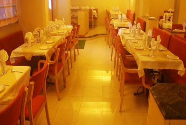 Poonam Hotel & Restaurant 1