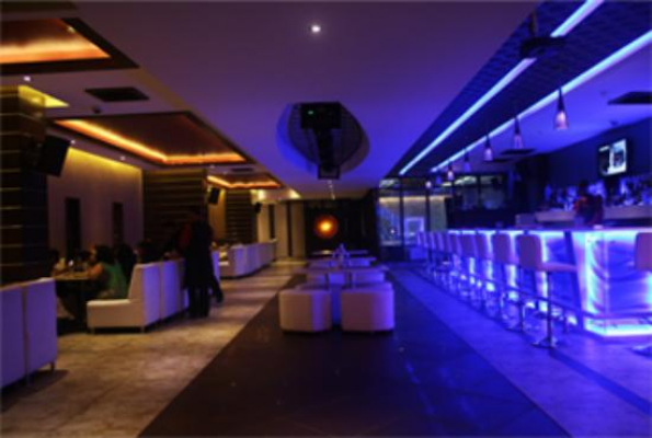 Synk Lounge Bar 1