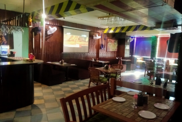 Cheenoz Restro Bar 2