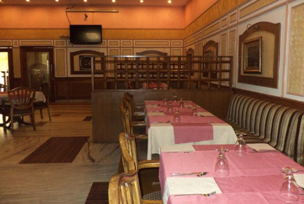 Hotel Shiraaz 1