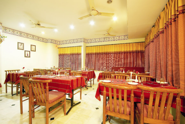 Hotel Sarang Palace