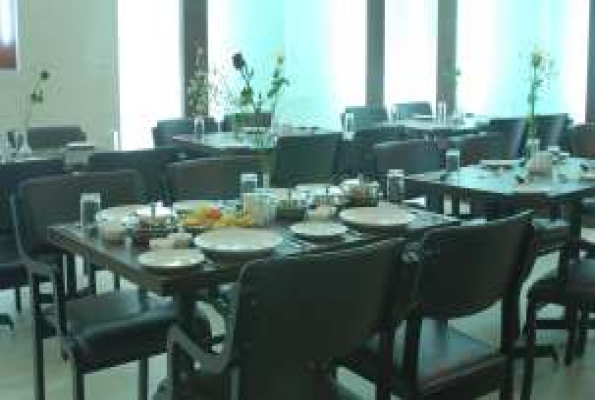 Hotel Nangis Pride 1
