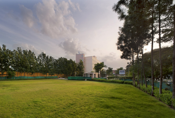 Radha Hometel