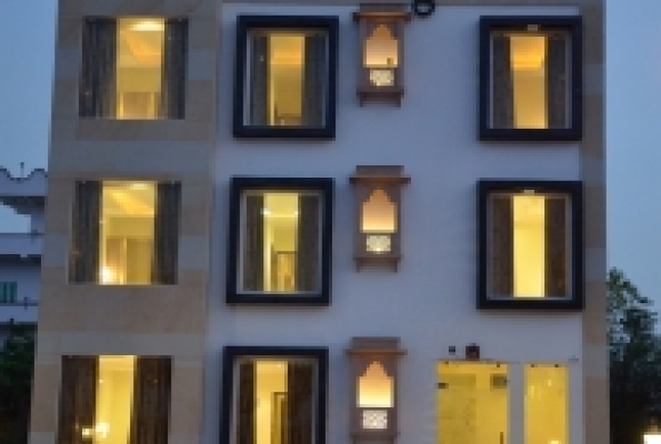 Taurus Hotel Angel 3